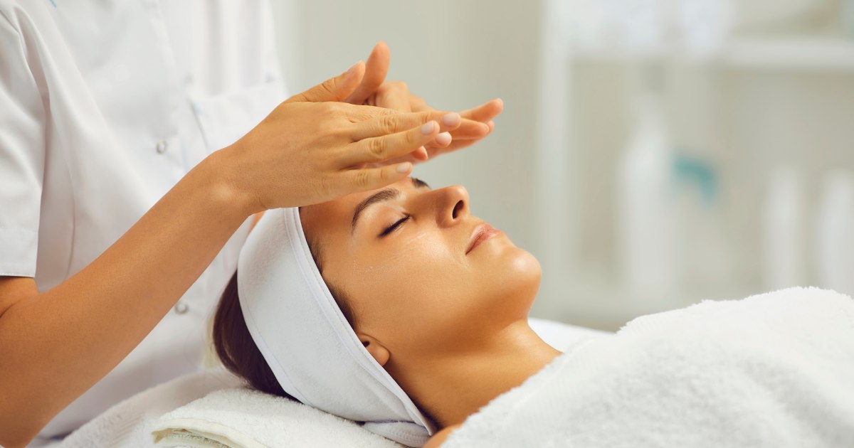 MDW Centre- Say Goodbye to Sun Damage with Anti Tan Treatment in Aligarh - MDW Centre