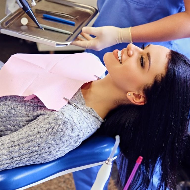 Best Dental Implant Aligarh for Strong Natural Teeth - MDW