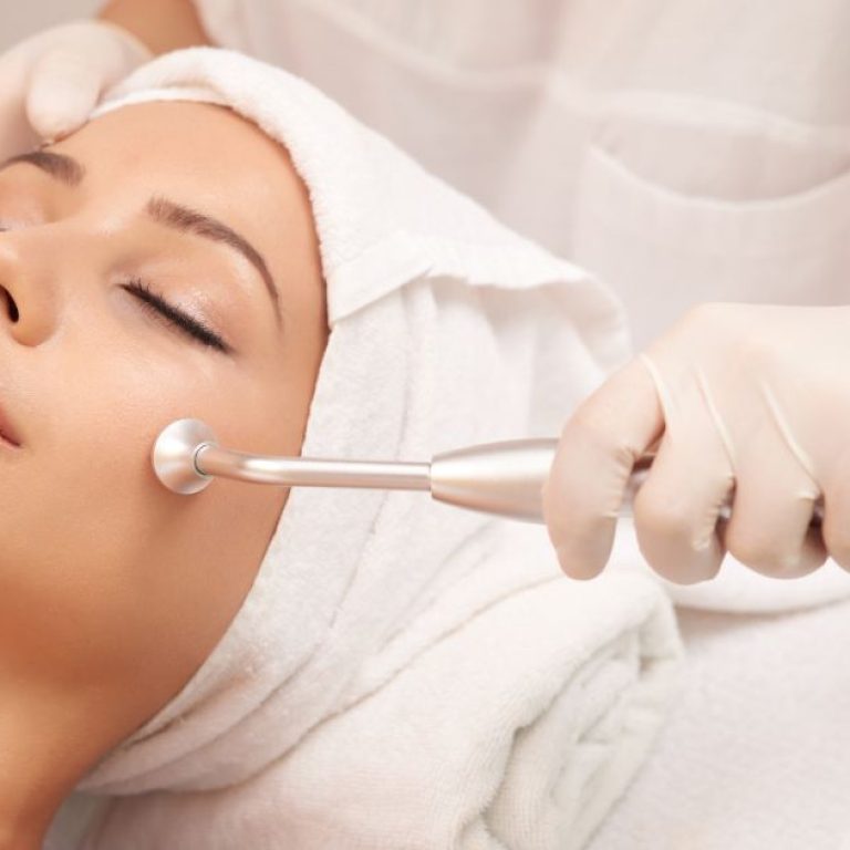 How to Choose the Best Dermatologist in Aligarh