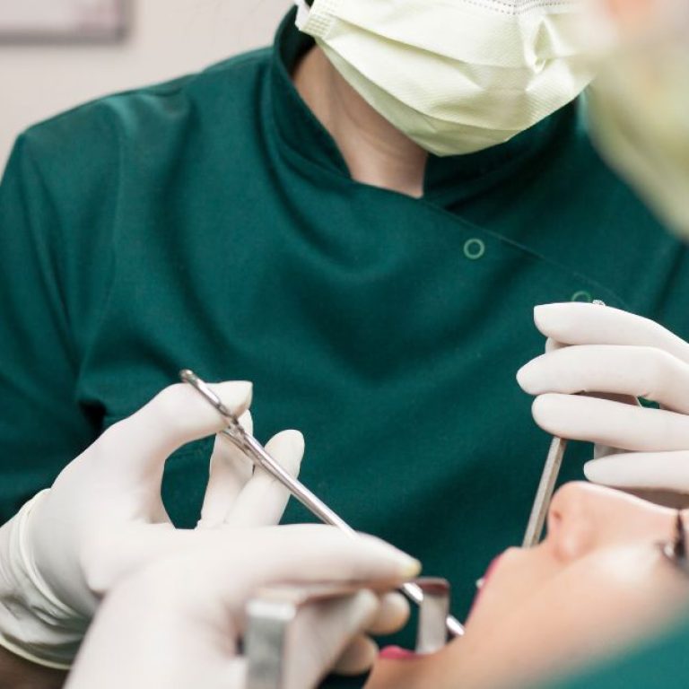 MDW Centre - Benefits of Visiting the Best Dental Surgeon in Aligarh