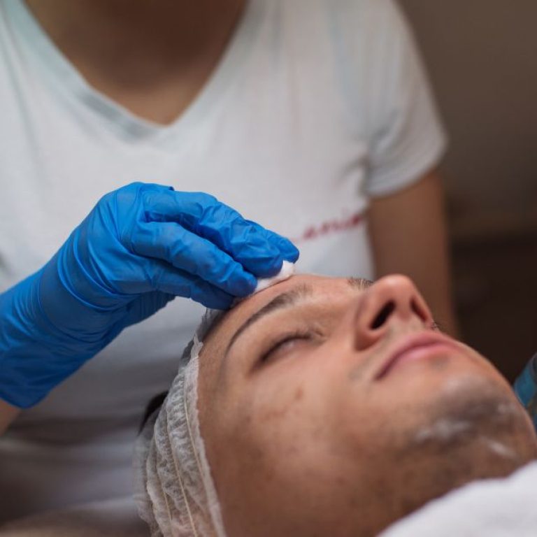 MDW Centre - Skin Lightening Courses in Aligarh for Beginners
